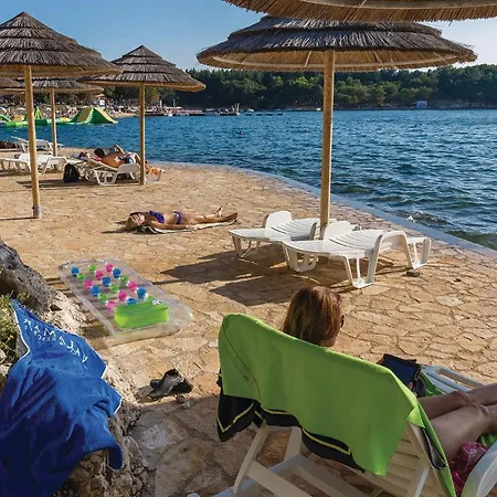 Beautiful In Cervar Porat With Kitchen * Porec