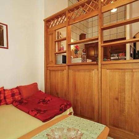 Beautiful In Cervar Porat With Kitchen *