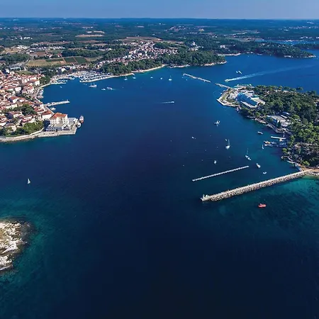 Beautiful In Cervar Porat With Kitchen Holiday home Porec